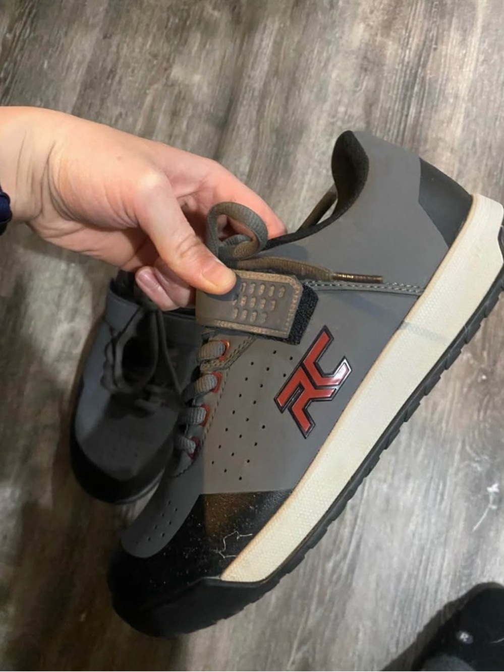 Gray and Black Men's Athletic Shoes with Red Accent